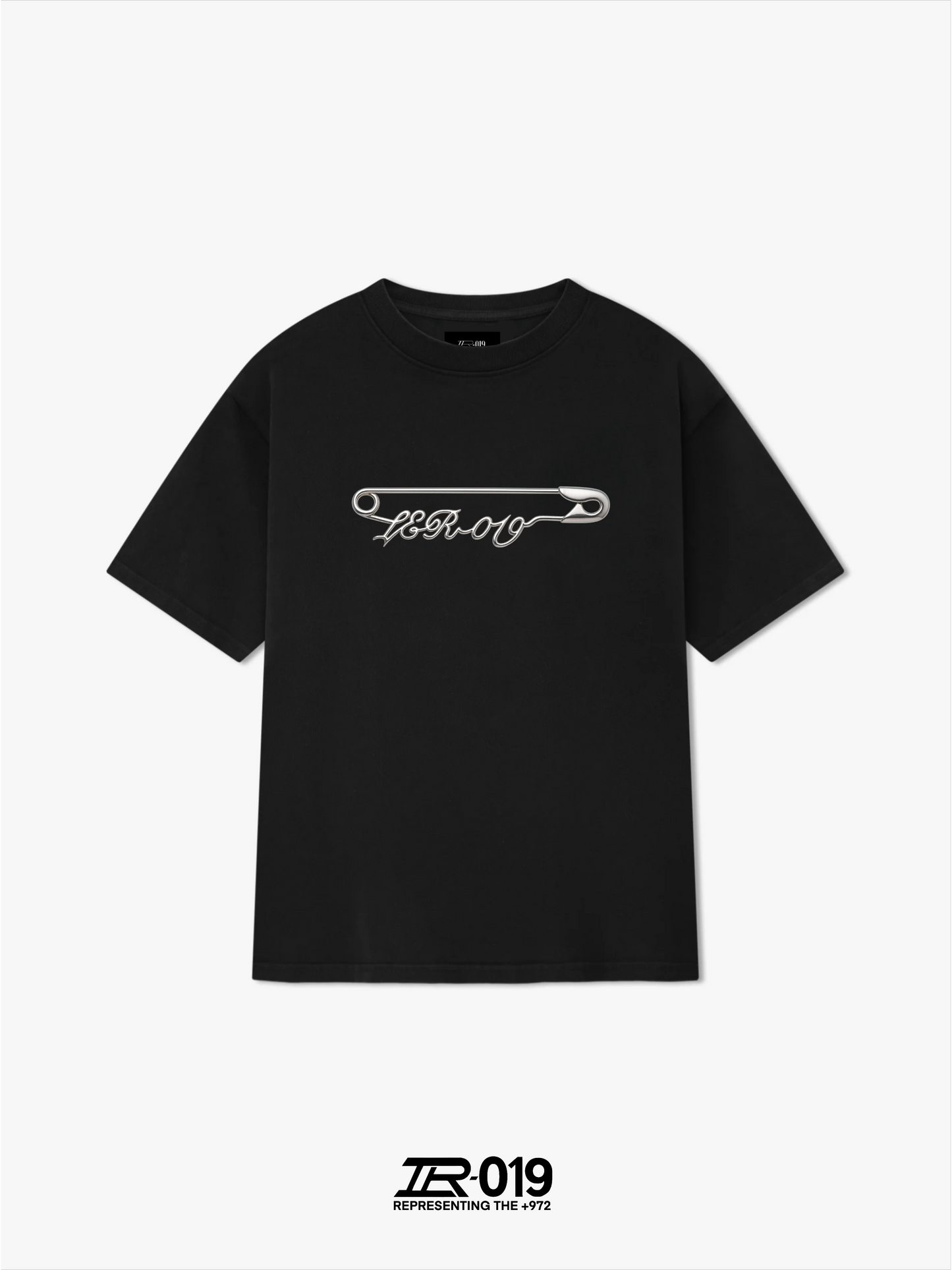 SAFETY PIN T-SHIRT BLACK
