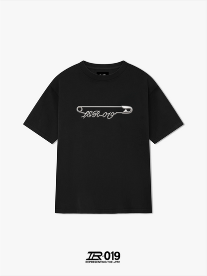 SAFETY PIN T-SHIRT BLACK
