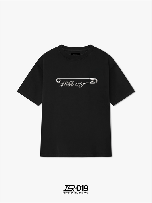 SAFETY PIN T-SHIRT BLACK